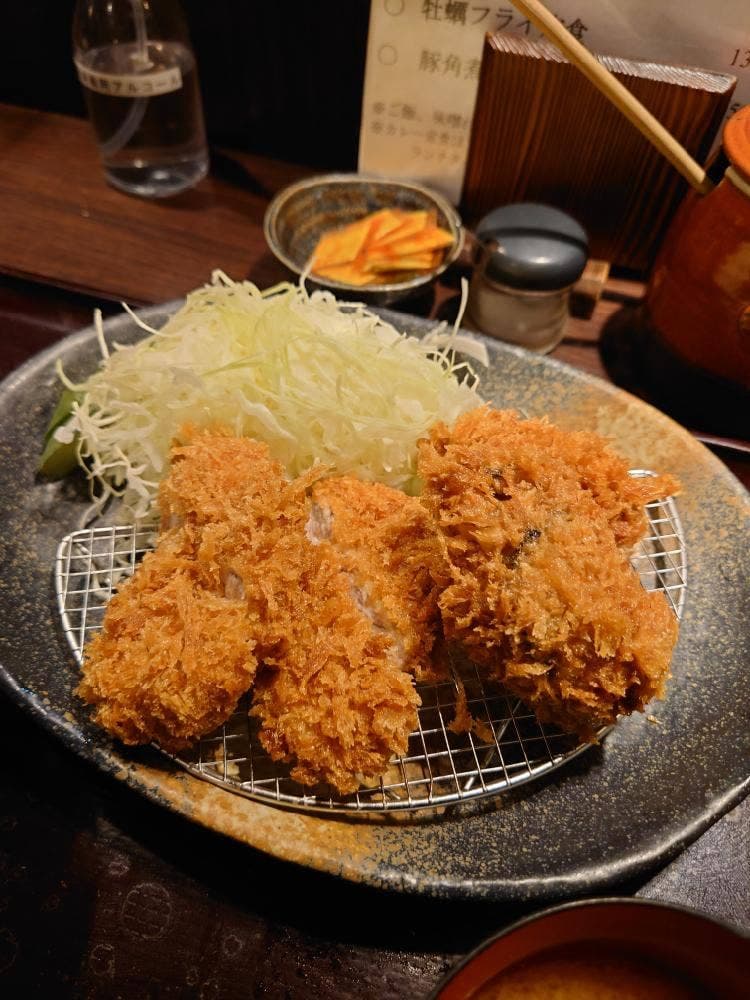 一献豚 神田洞門