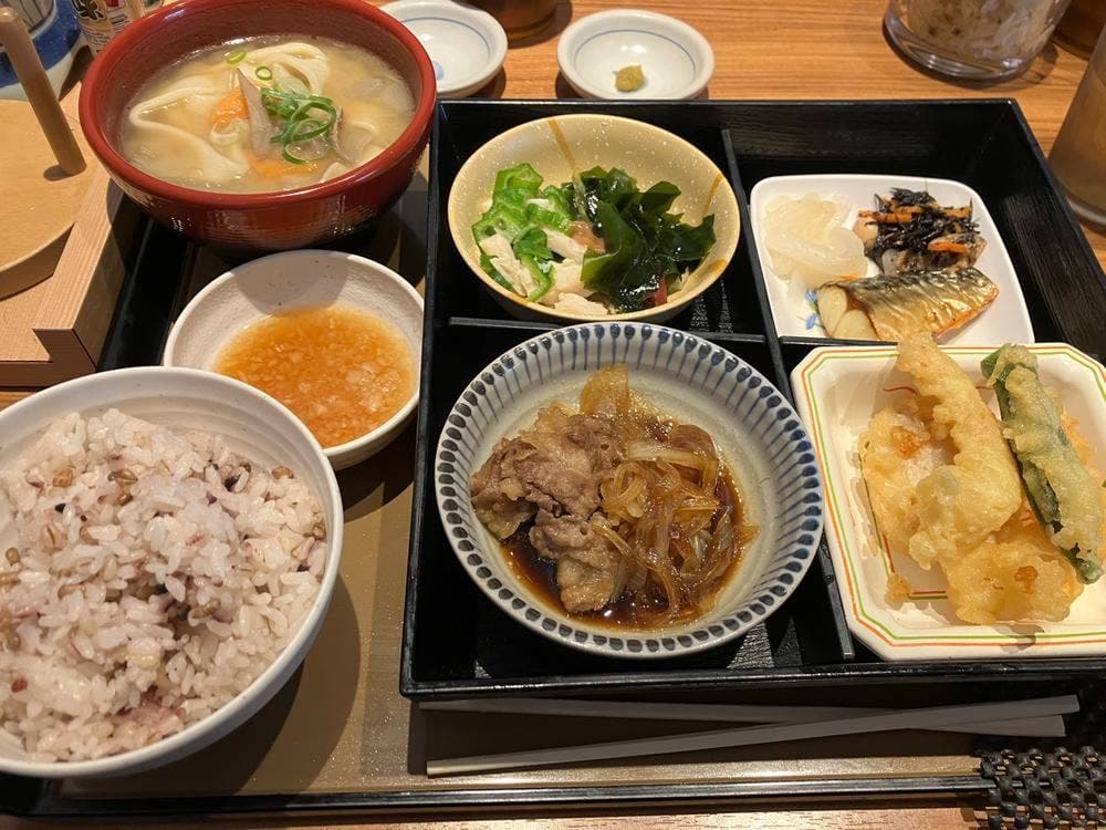 やよい軒 小倉沼本町店