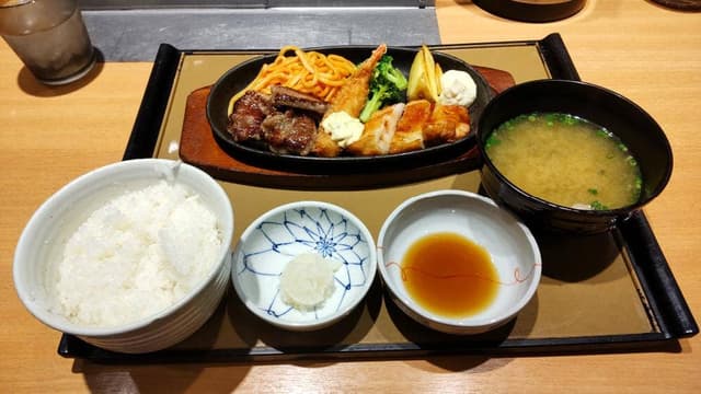 やよい軒 武蔵小杉店 - サブ画像1