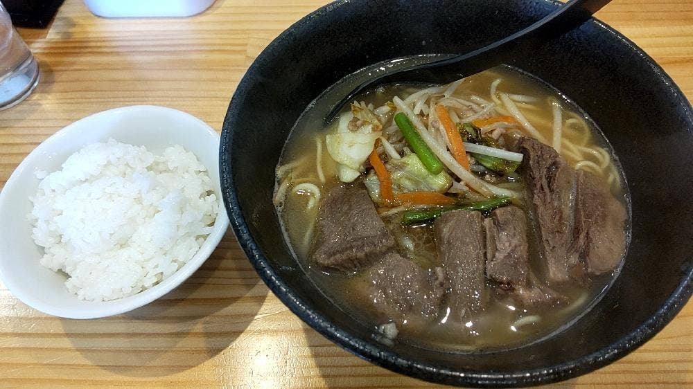 濃厚野菜タンメン 牛しおBASE