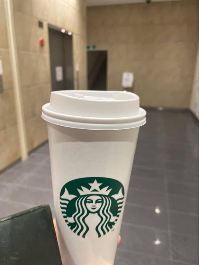 スターバックス リザーブ® カフェ 新宿マルイ本館2階店 - サブ画像2