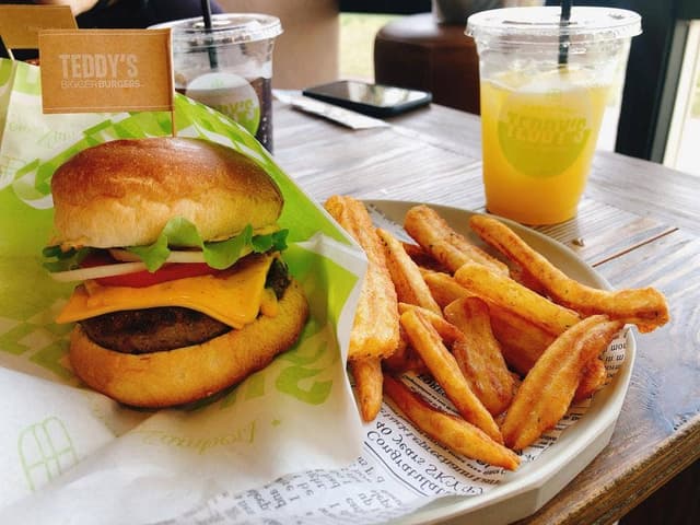 TEDDY'S BIGGER BURGERS JAPAN HYUUGA KANEGAHAMA - サブ画像1