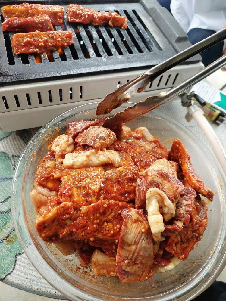 肉のしらいし