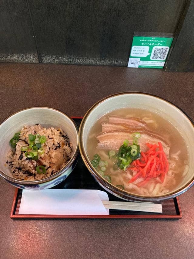 沖縄食堂4747 - サブ画像1