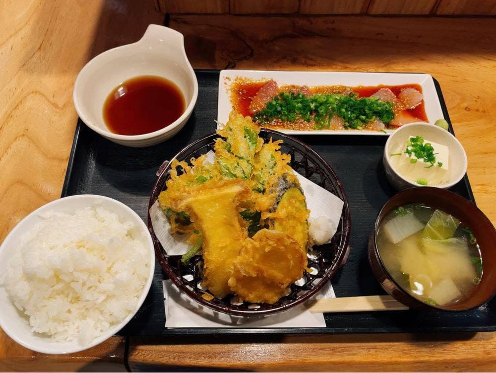 大衆居酒屋 よかよか 博多駅東店