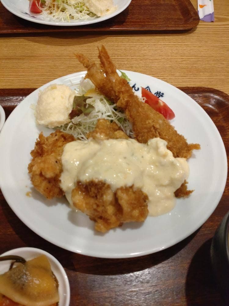 まるきん食堂