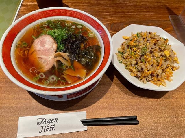 タイガー餃子会館 四条烏丸 - サブ画像3