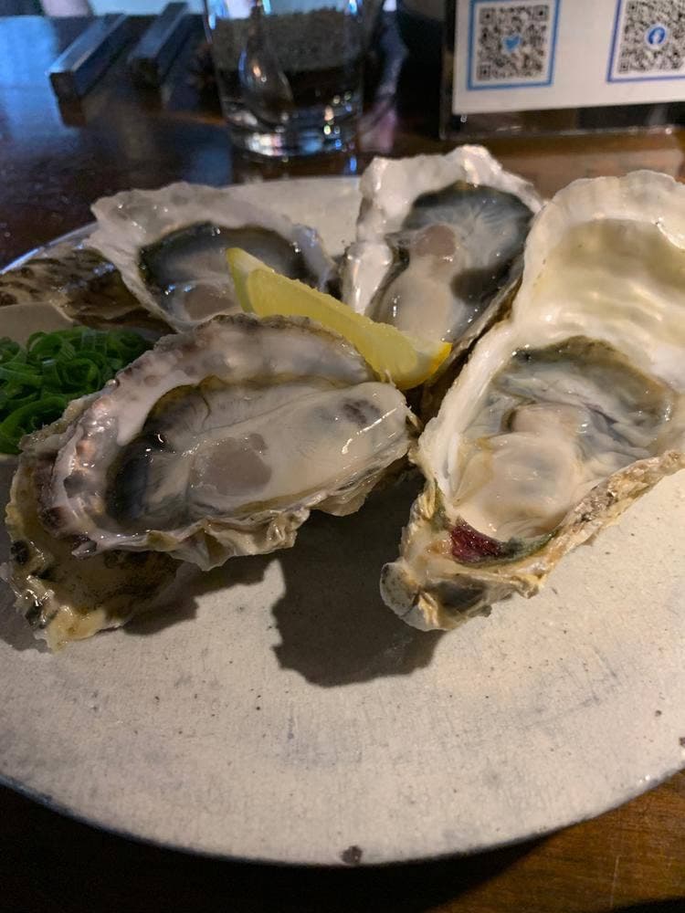 オイスターバー夜光虫