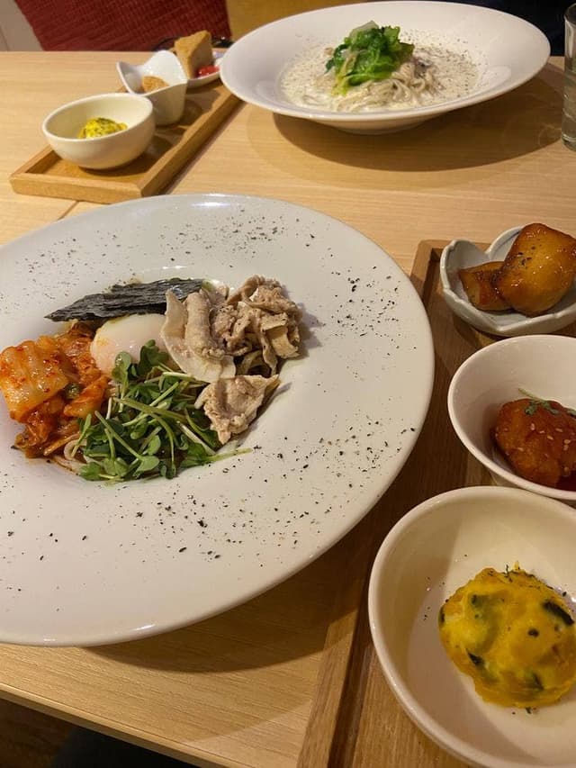 めん、色いろ。いつでも、おやつ。 新宿 - サブ画像3