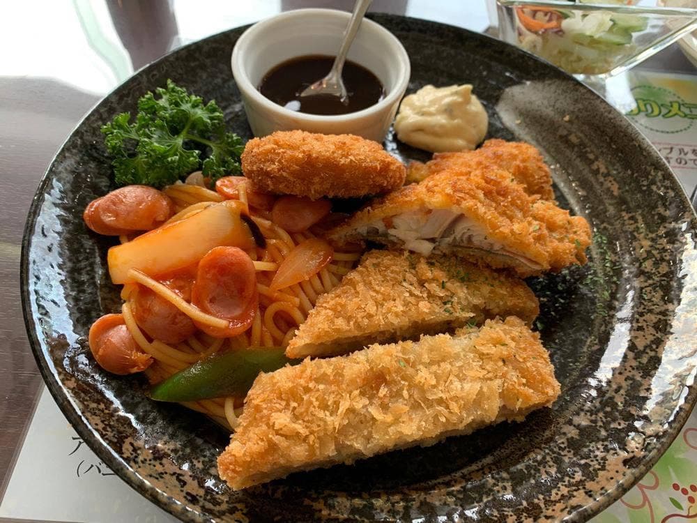 レストラン彩