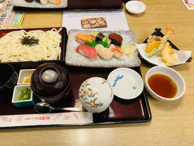 とんでん 草加新田店 - サブ画像1