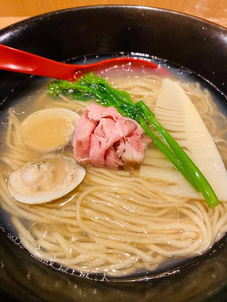 焼きあご塩らー麺 たかはし 大船店