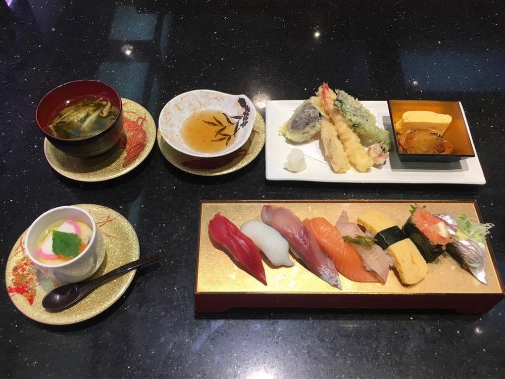 寿司和食処きときと野々市店