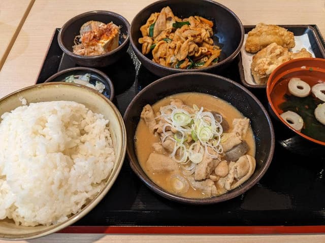 ゆで太郎 もつ次郎 50号佐野越名町店 - サブ画像1