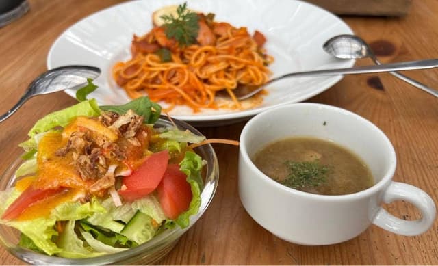 container space café & Ber C&B - サブ画像3