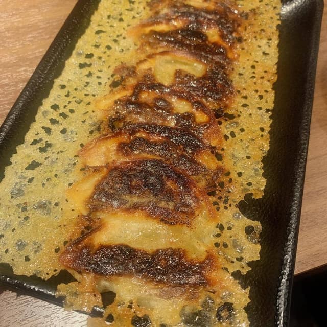 餃子と煮込み。しんちゃん - サブ画像1