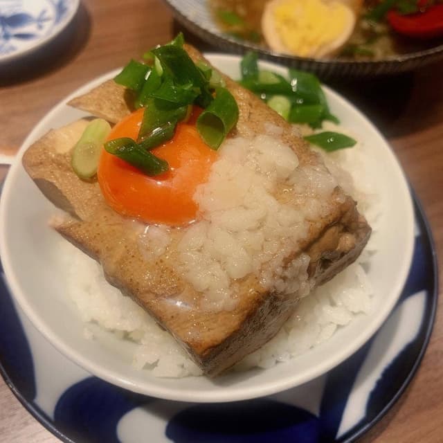 餃子と煮込み。しんちゃん - サブ画像2