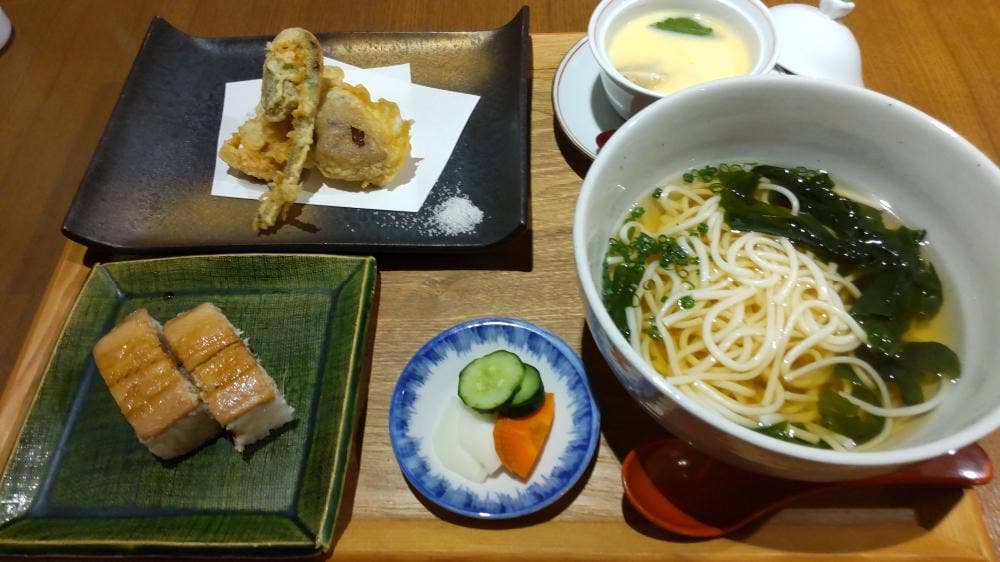 小料理ながた