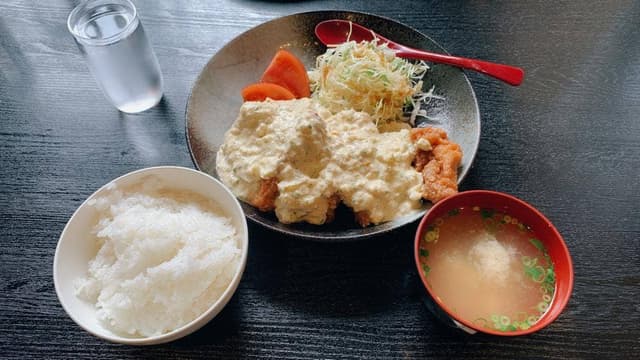 炭火焼・辛麺 とんぱち - サブ画像2