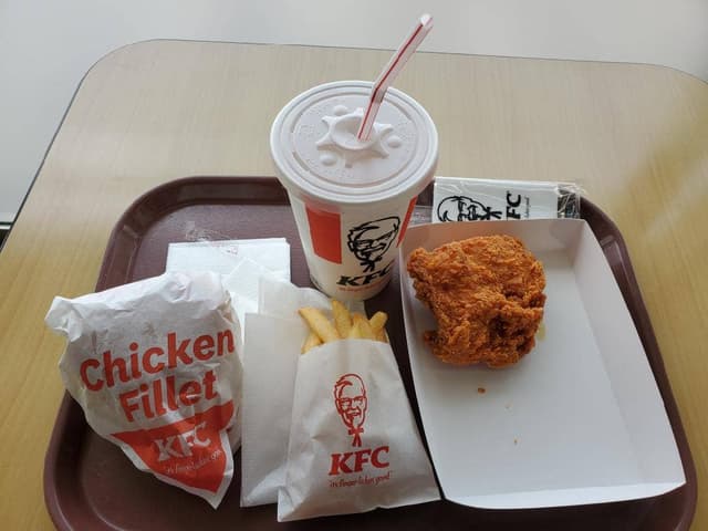 ケンタッキーフライドチキン ベイシア鴨川店 - サブ画像1