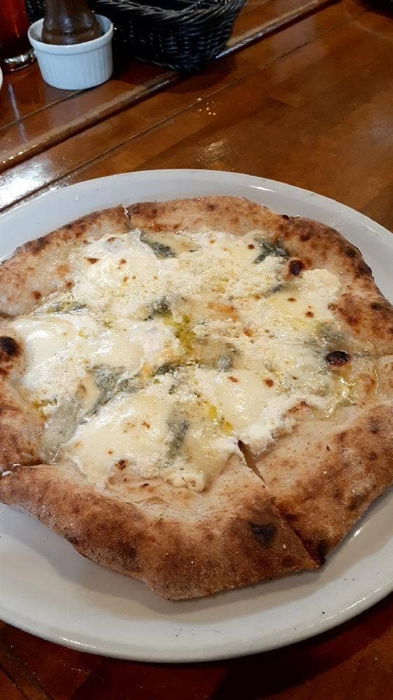 ナポリピッツァ研究所イルフォルノドーロ - サブ画像2