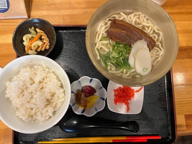 沖縄料理 ソーキ家 - サブ画像1