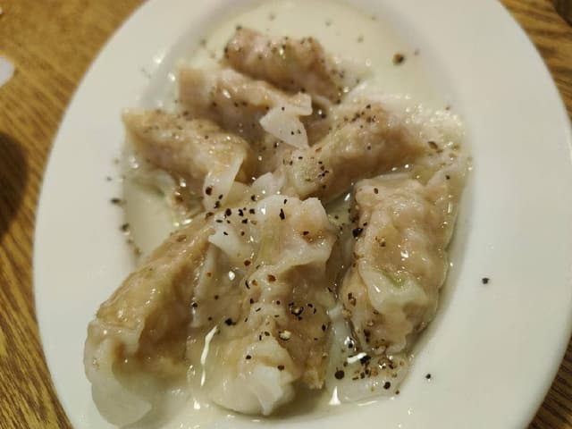 肉汁餃子と煮込みの酒場。しんちゃん - サブ画像3