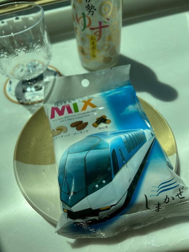 観光特急 しまかぜ カフェ車両 - サブ画像3