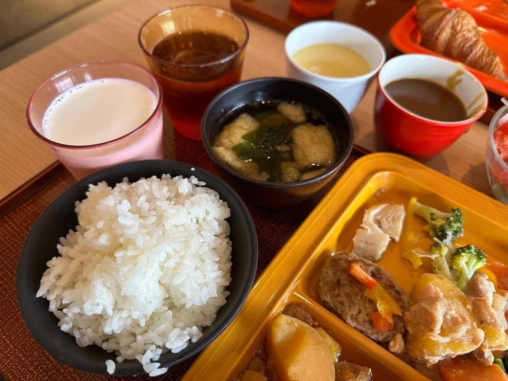 ザ シンギュラリ ホテル & スカイスパ レストラン