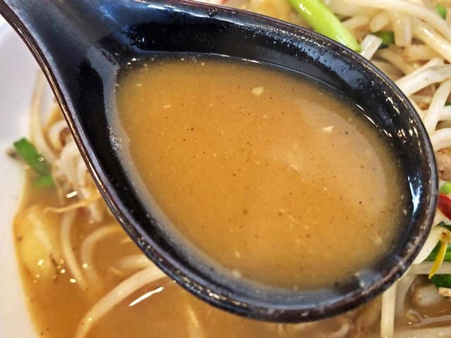メンとニク 林製麺所 浦添店 - サブ画像2