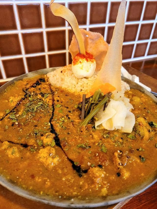 無国籍料理店 極楽孔雀 - サブ画像1