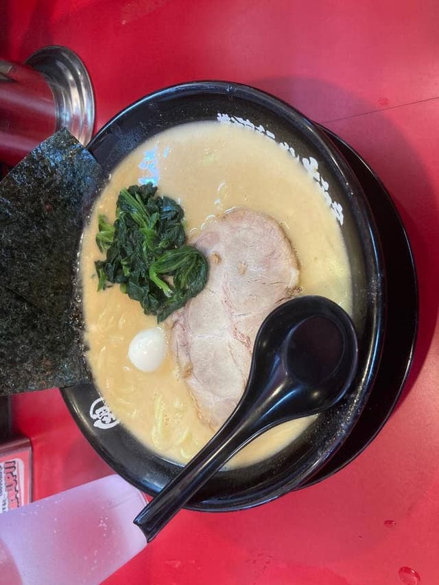 横濱家系ラーメン 大和家 日野店 - サブ画像1