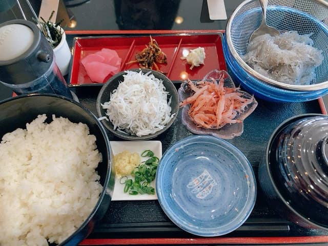 しらすの八幡 やはた亭 本店 - サブ画像1