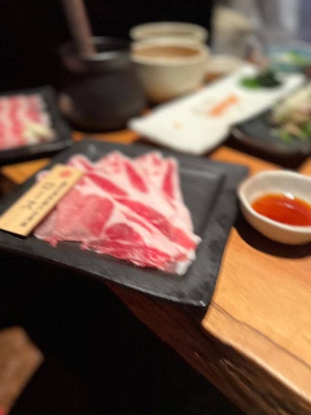 黒豚しゃぶしゃぶ あじと Dear西麻布 - サブ画像3
