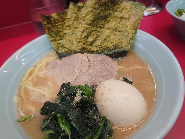 横浜ラーメン 武蔵家 薬園台店 - サブ画像1