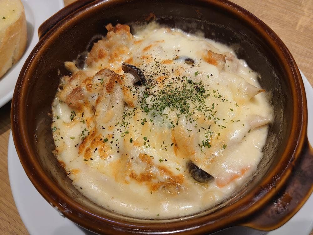 カフェ＆レストラン うふふ 福重店