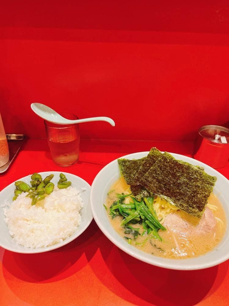 横浜家系らーめん 武蔵家 本八幡店