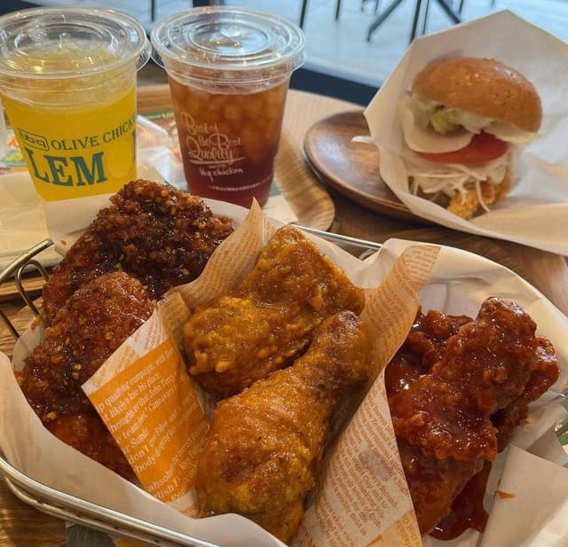 bb.q OLIVE CHICKEN café 川崎西口店 - サブ画像1