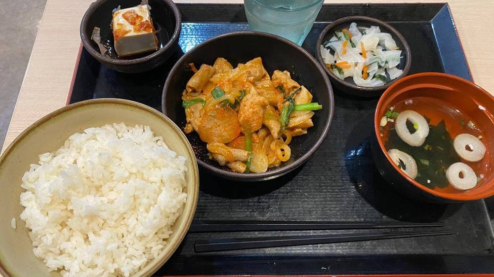 ゆで太郎 もつ次郎 寒川店