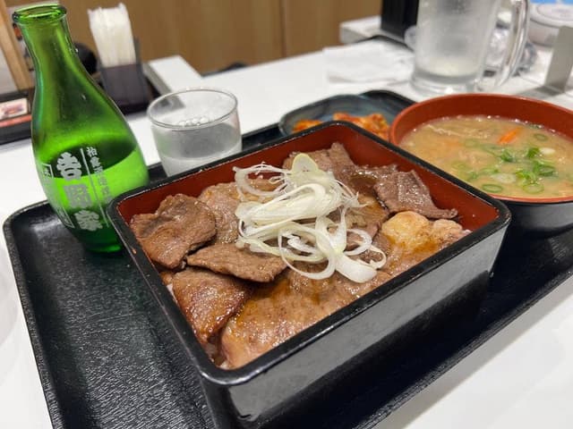 吉野家 羽田空港第3ターミナル店 - サブ画像3