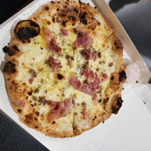 ピッツェリア アリアニコ - サブ画像2