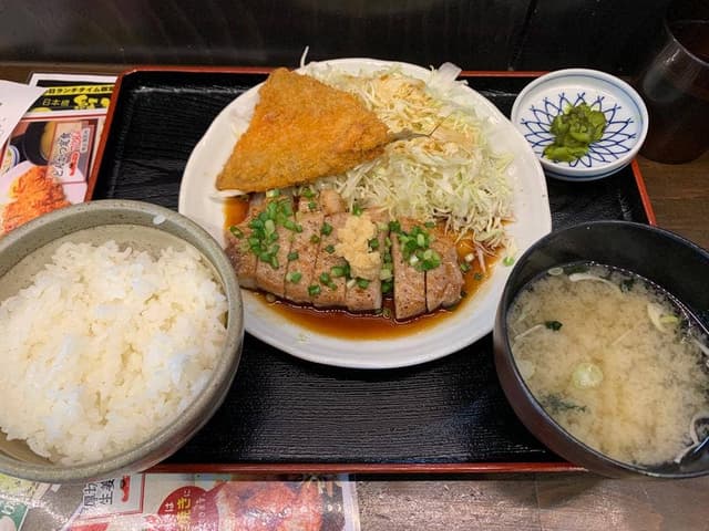 紅とん 国際フォーラム前店 - サブ画像3