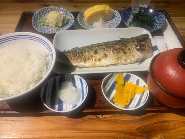 焼魚定食と釜戸ごはん 梅田食堂 - サブ画像1