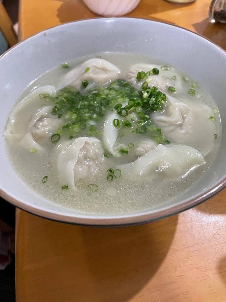 上海わんたん 食彩厨房