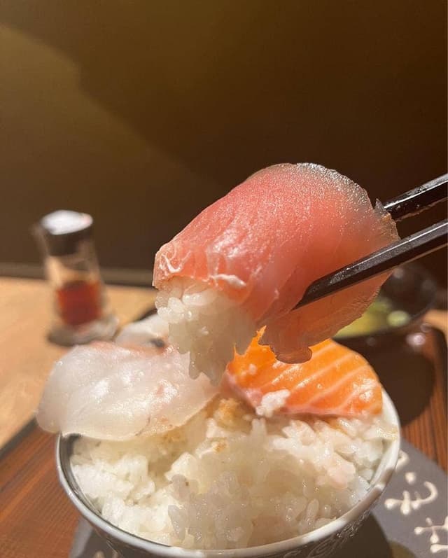 あかぼし鮮魚店 大和八木駅前店 - サブ画像1