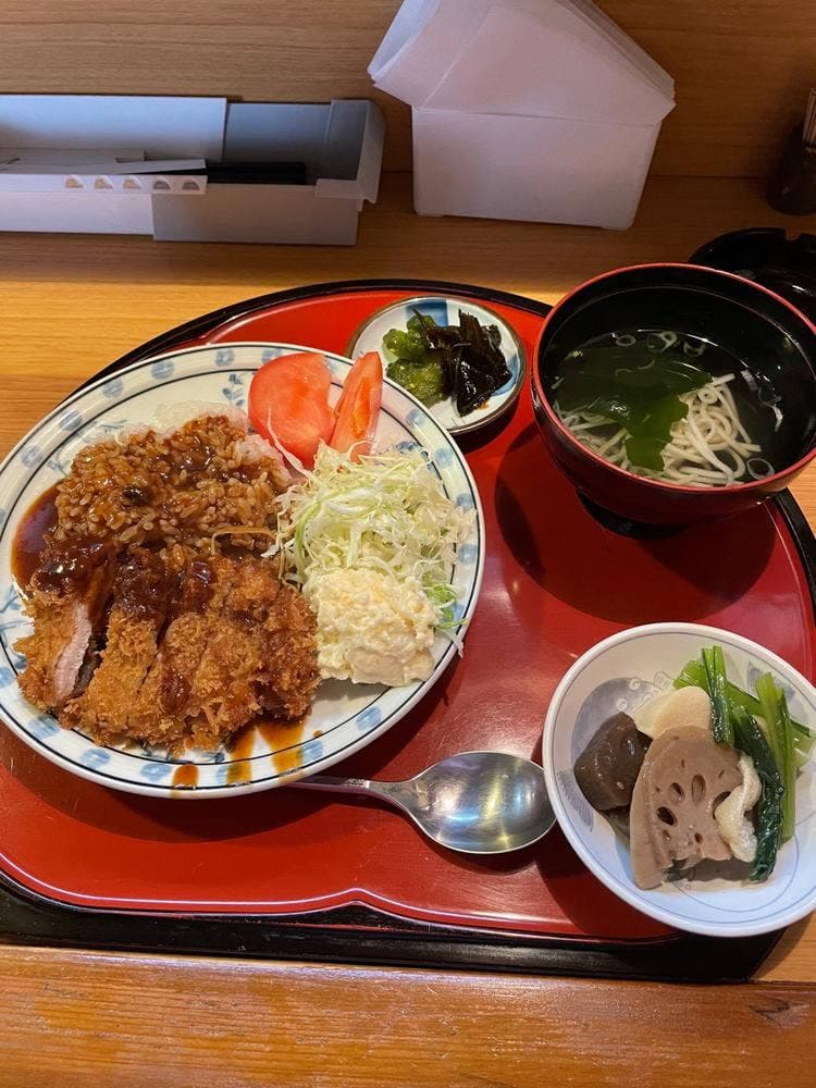 でん助