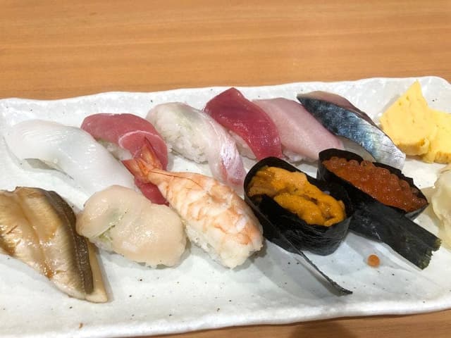 すし亭 本通り店 - サブ画像3