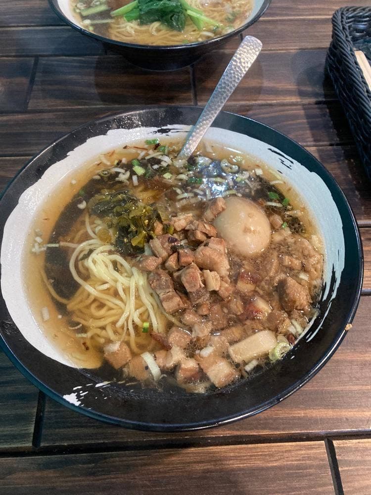 彩 TAIWAN BISTRO