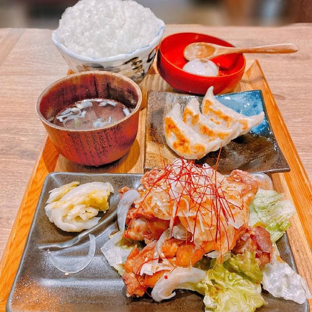 肉汁餃子のダンダダン 新宿三丁目店 - サブ画像2