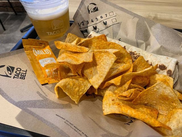 TACO BELL 阪急三番街店 - サブ画像2